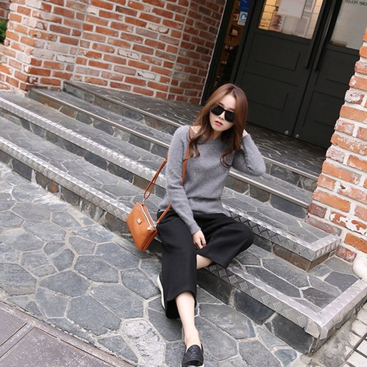 Casual High-waisted Wide Leg Pants Solid Color Calf-length Pants for Female