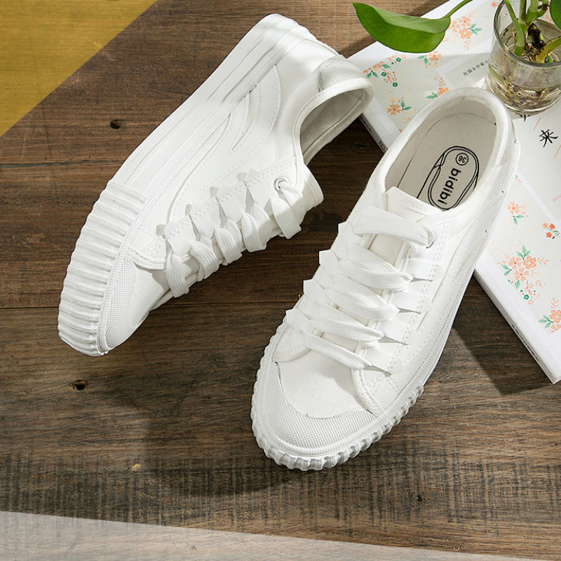 The Original Style of Bidibi Canvas Shoes  White Shoes for Leisure Sports in Africa