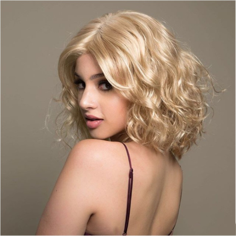 Fashion Women&apos;s Curly Wigs High Temperature Silk Wig Hair