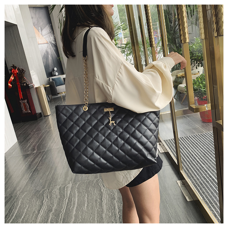 LARAINE New Women&apos;s One Shoulder Messenger Bag Embroidered Thread Chain bag