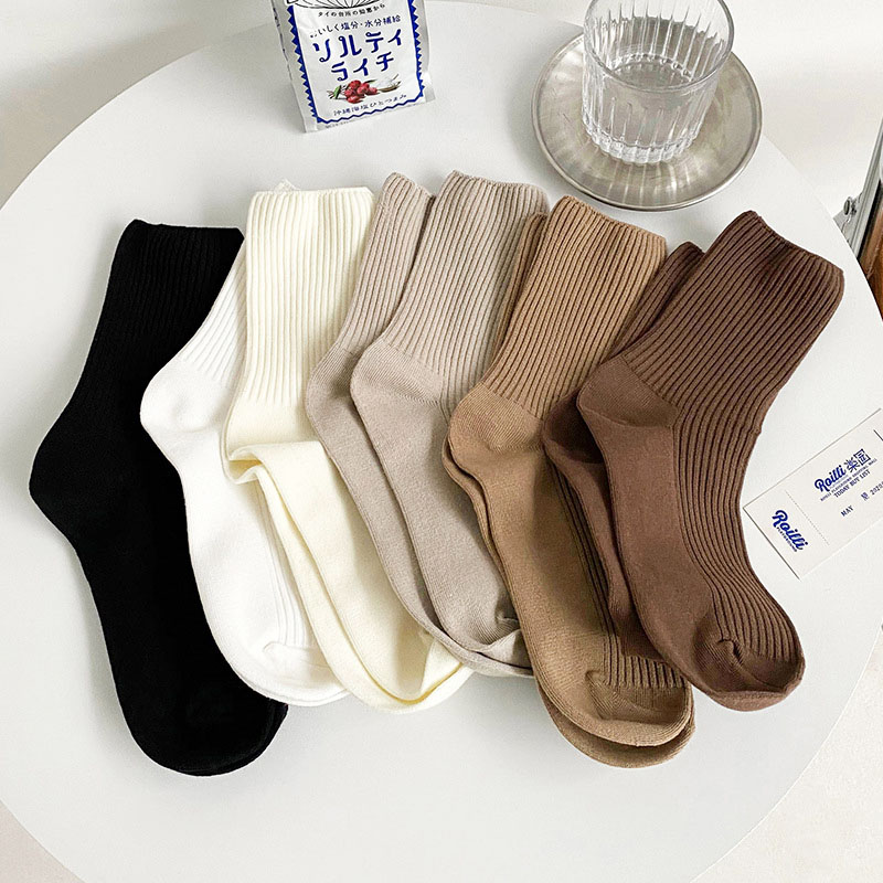 5pcs  Women cotton socks 3pairs/lot Retro middle tube socks autumn & winter male socks