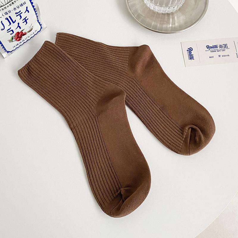 5pcs  Women cotton socks 3pairs/lot Retro middle tube socks autumn & winter male socks