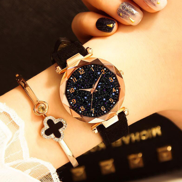 Female Student Star Faced Quartz Watch Four leaf Grass Bracelet Two piece Wrist Watch Female
