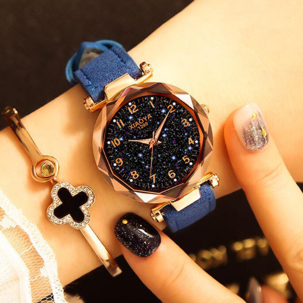 Female Student Star Faced Quartz Watch Four leaf Grass Bracelet Two piece Wrist Watch Female
