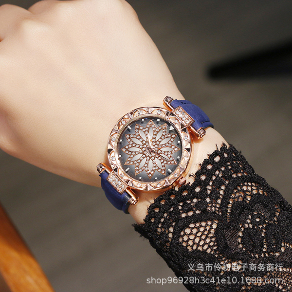 Lucky Luck Versatile Belt Women's Watch Student Fashion Leisure Gift Table Women Watches