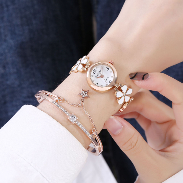 Women's bracelet watch flower plate two-piece bracelet set women's watch petal pattern quartz watch Women Watches