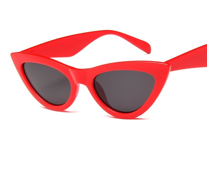 MIBO 2019 New Western Trendy Sunglasses Personality Cat Eye Dazzling Sunglasses Metal Hinge