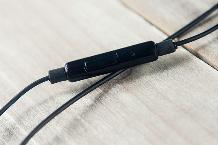 Xiaomi Piston 2 In-Ear Earphone With Remote and Mic 3.5mm earphones for Xiaomi phone &amp;Android phone