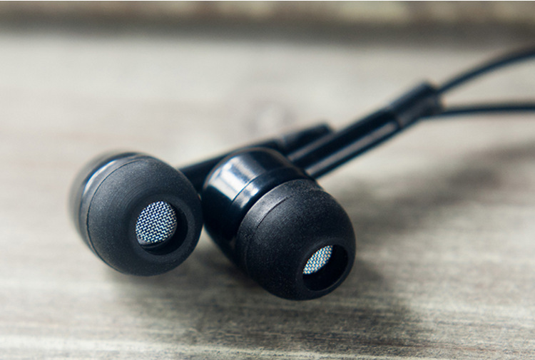 Xiaomi Piston 2 In-Ear Earphone With Remote and Mic 3.5mm earphones for Xiaomi phone &amp;Android phone