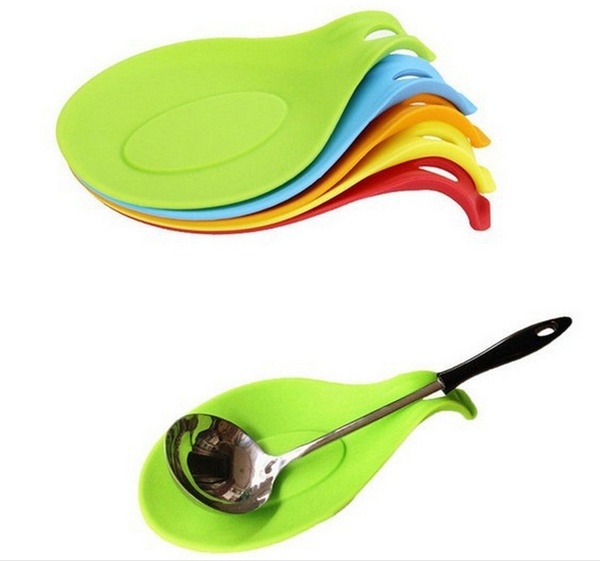 2PCs Candy Color Kitchen Tools Heat Resistant Silicone Put A Spoon Mat Insulation Mat Placemat