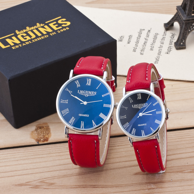 2pcs Couple Watches Pair Men And Women Gloss Glass Leather Fashion Lovers Wristwat