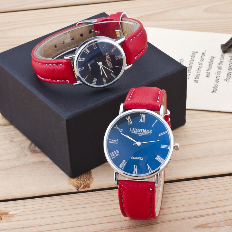 2pcs Couple Watches Pair Men And Women Gloss Glass Leather Fashion Lovers Wristwat
