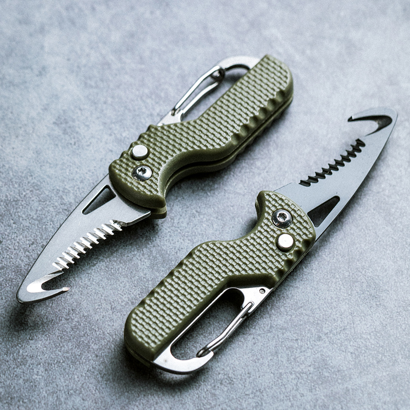 Portable Multifunctional Tool Knife Foldable Serrated Sharp Express Parcel Knife Keychain With Hook Cut Rope Survival Tool