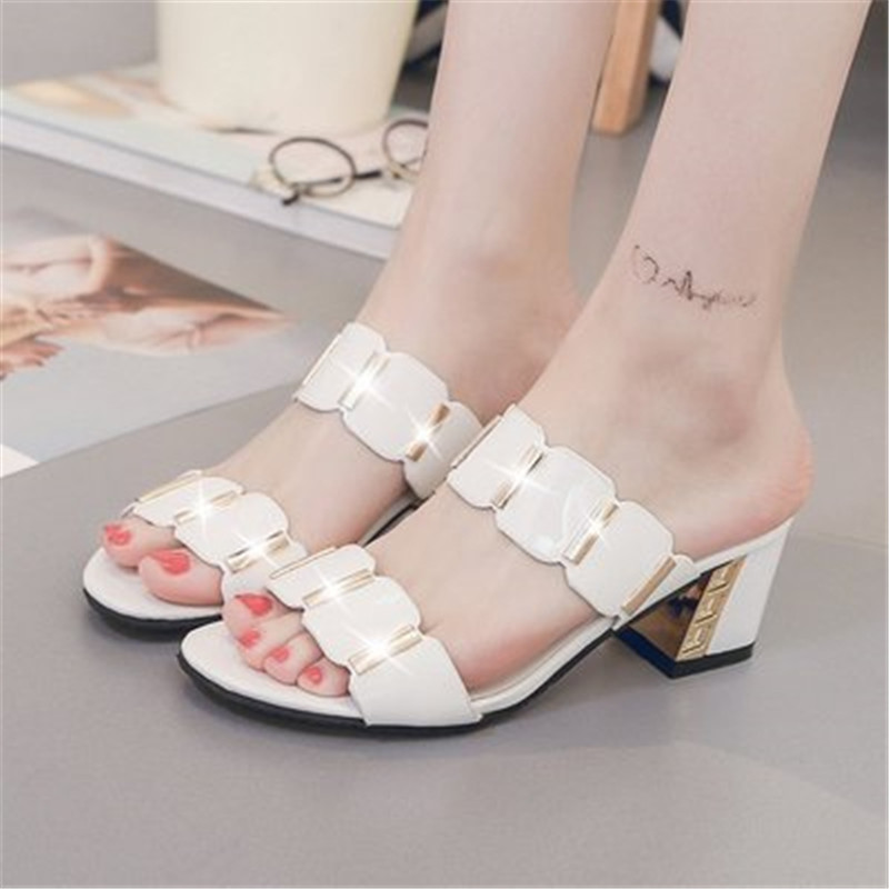 New ladies fashion casual Rhinestone slippers women&apos;s shoes  ladies  sport shoe
