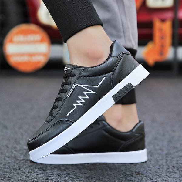 Fasion men&apos;s Korean version of the wild casual sports shoes