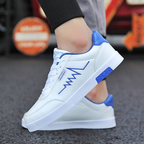 Fasion men&apos;s Korean version of the wild casual sports shoes