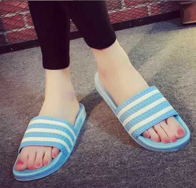 Slippers women&apos;s cool slippers women&apos;s large  sandals shoes