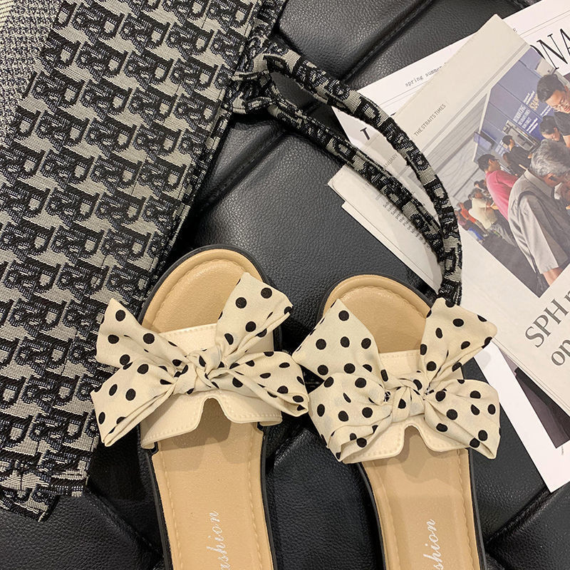 New slippers, bowknot students wear soft-soled non-slip slippers