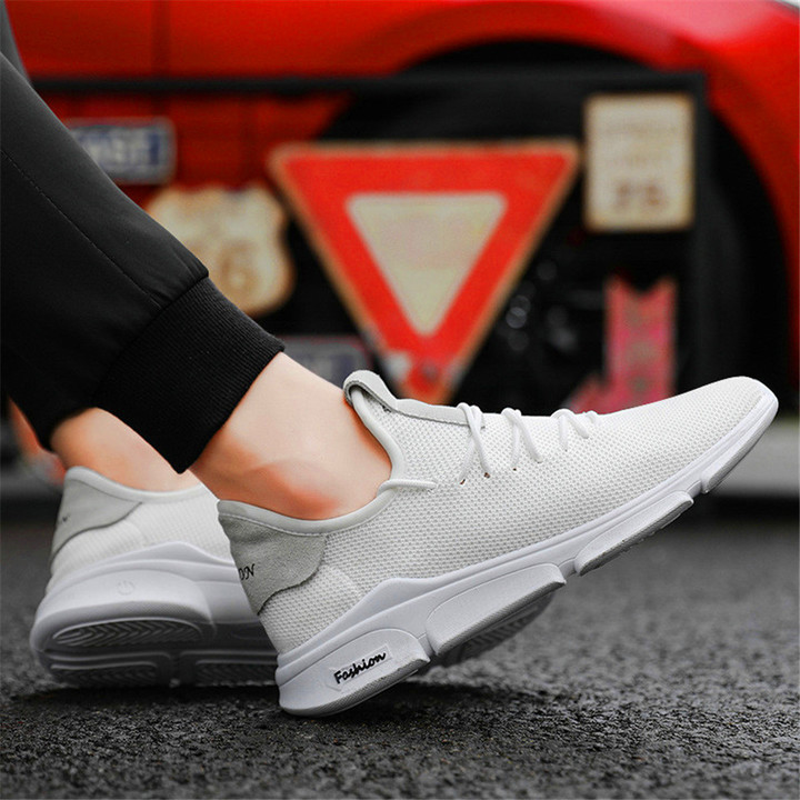 New Sports Shoes 2019 Summer Air-permeable Men&apos;s Leisure Shoes Air-permeable Running Shoes