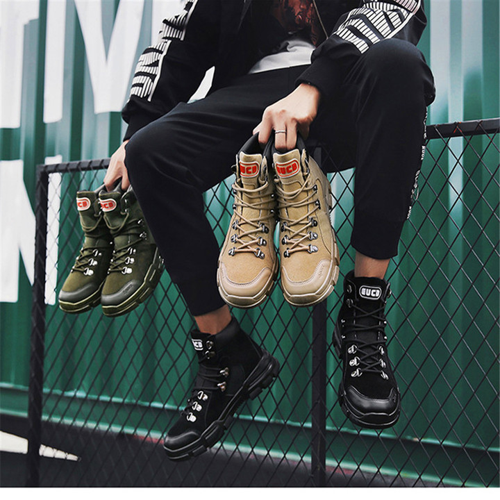 Spring 2019 New Shoes Men&apos;s High Help Martin Boots Fashion Thick-soled Sports Shoes Have gifts