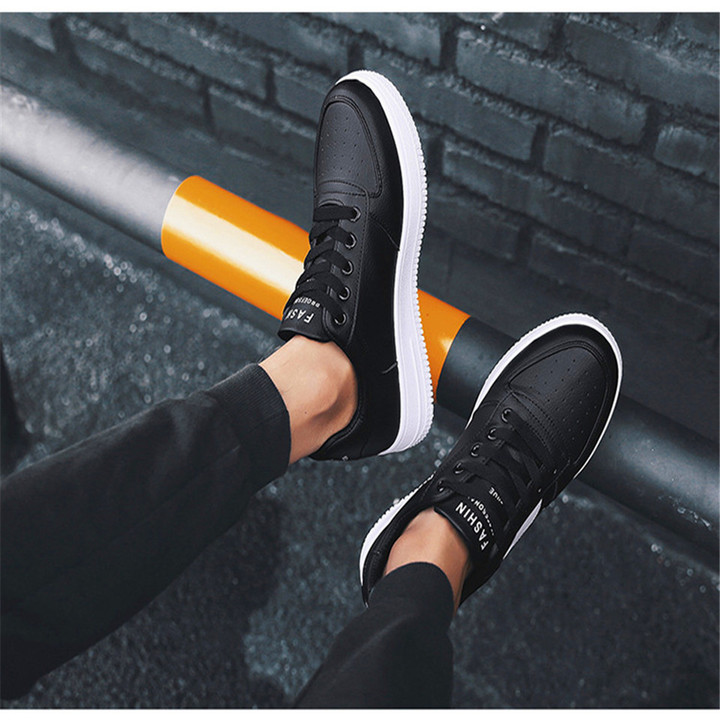 2019 spring men's skateboard shoes student casual shoes and sneakers