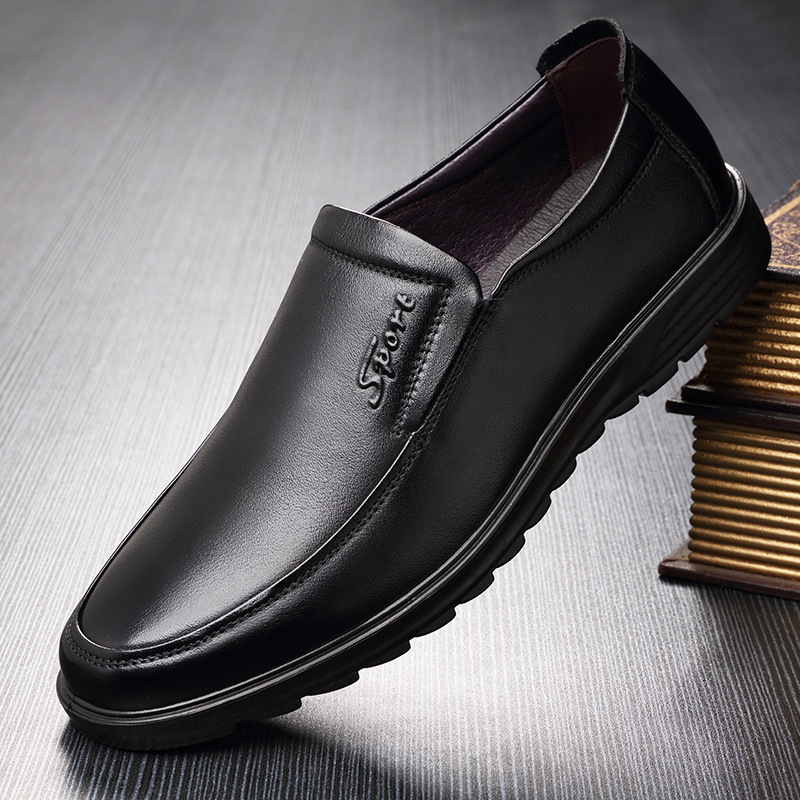Men's casual shoes leather soft sole antiskid shoes for the middle aged and the elderly
