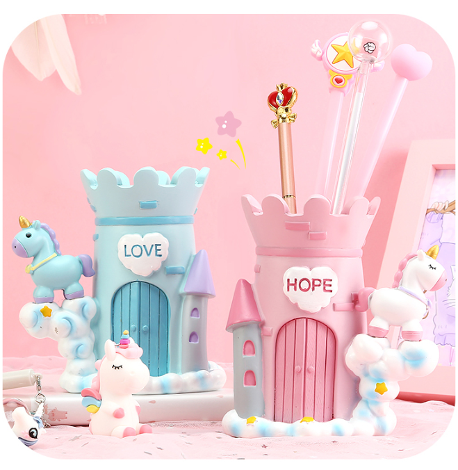 The pen holder for children and girls is fashionable and cute