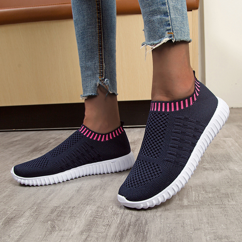 Hot fashion, breathable, light sports casual shoes, round head, large women's shoes