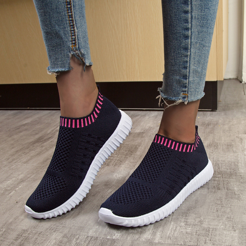 Hot fashion, breathable, light sports casual shoes, round head, large women's shoes