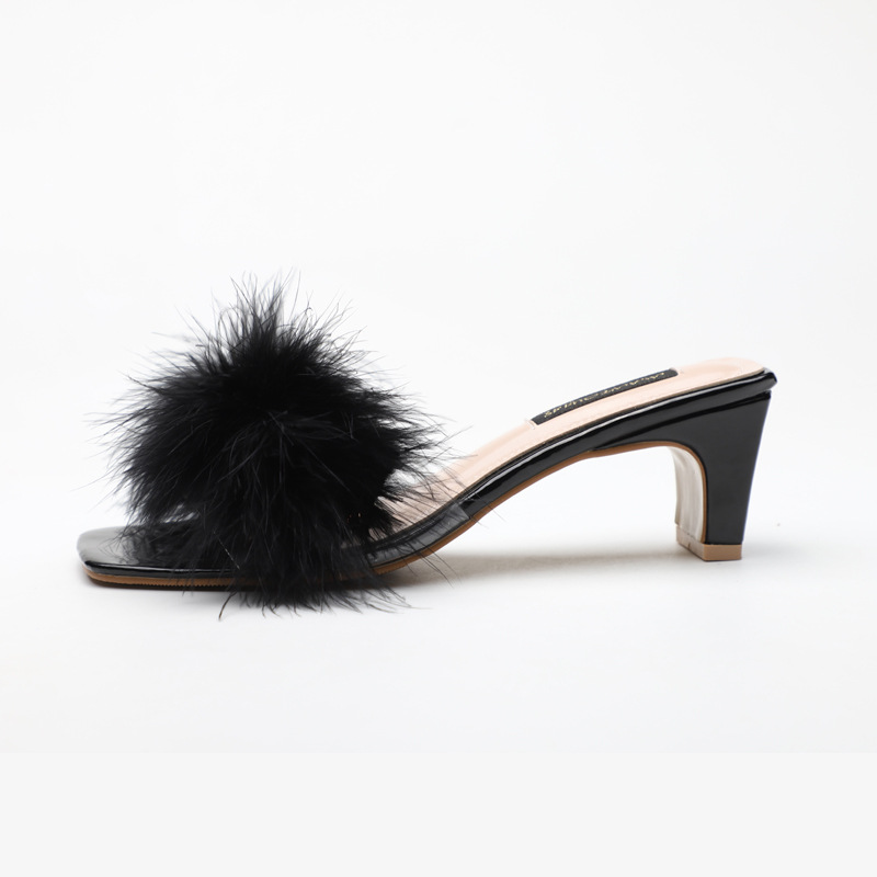 New Korean Style Outdoor Women&apos;s Sandals fashion Fluffy Slippers