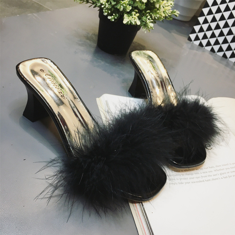 New Korean Style Outdoor Women&apos;s Sandals fashion Fluffy Slippers