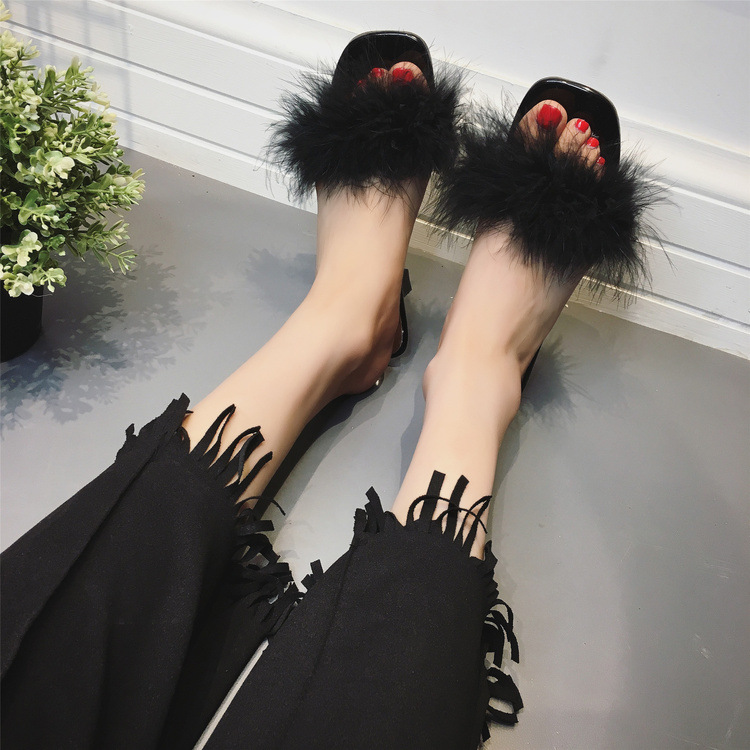 New Korean Style Outdoor Women&apos;s Sandals fashion Fluffy Slippers