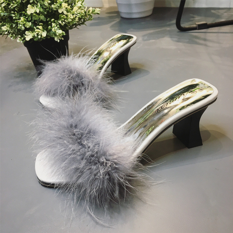 New Korean Style Outdoor Women&apos;s Sandals fashion Fluffy Slippers
