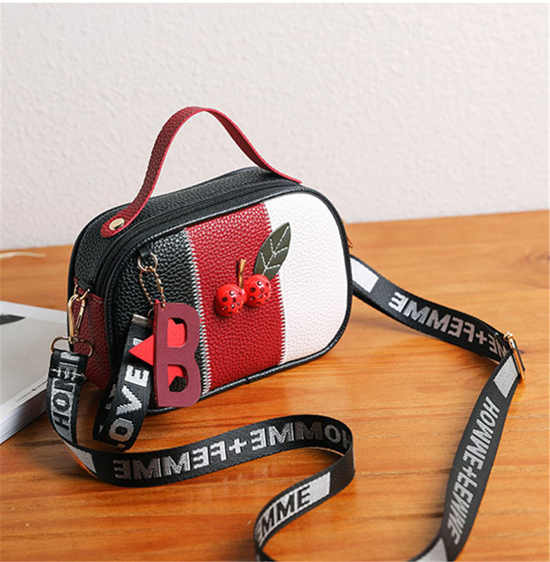 Fashion pendant camera bag 2019 net red hit color lady small square bag shoulder diagonal women bag