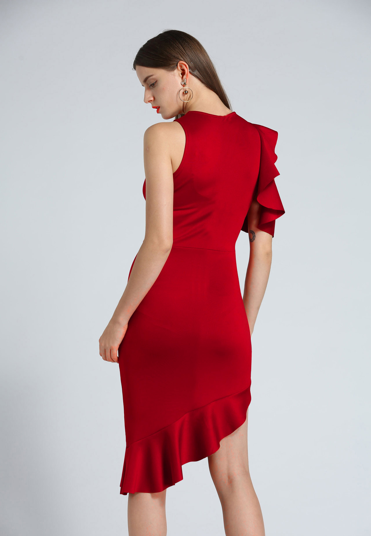 Women's autumn/winter new evening dress explosively flying sleeve off-the-shoulder ruffled skirt