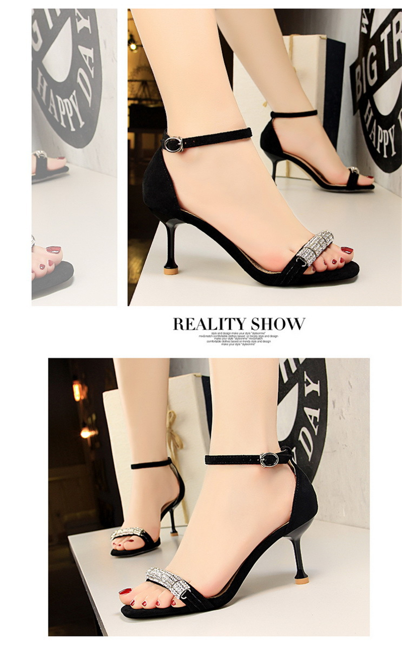 Korean version of fashion summer banquet women's shoes with high heels  with sexy sandals heels