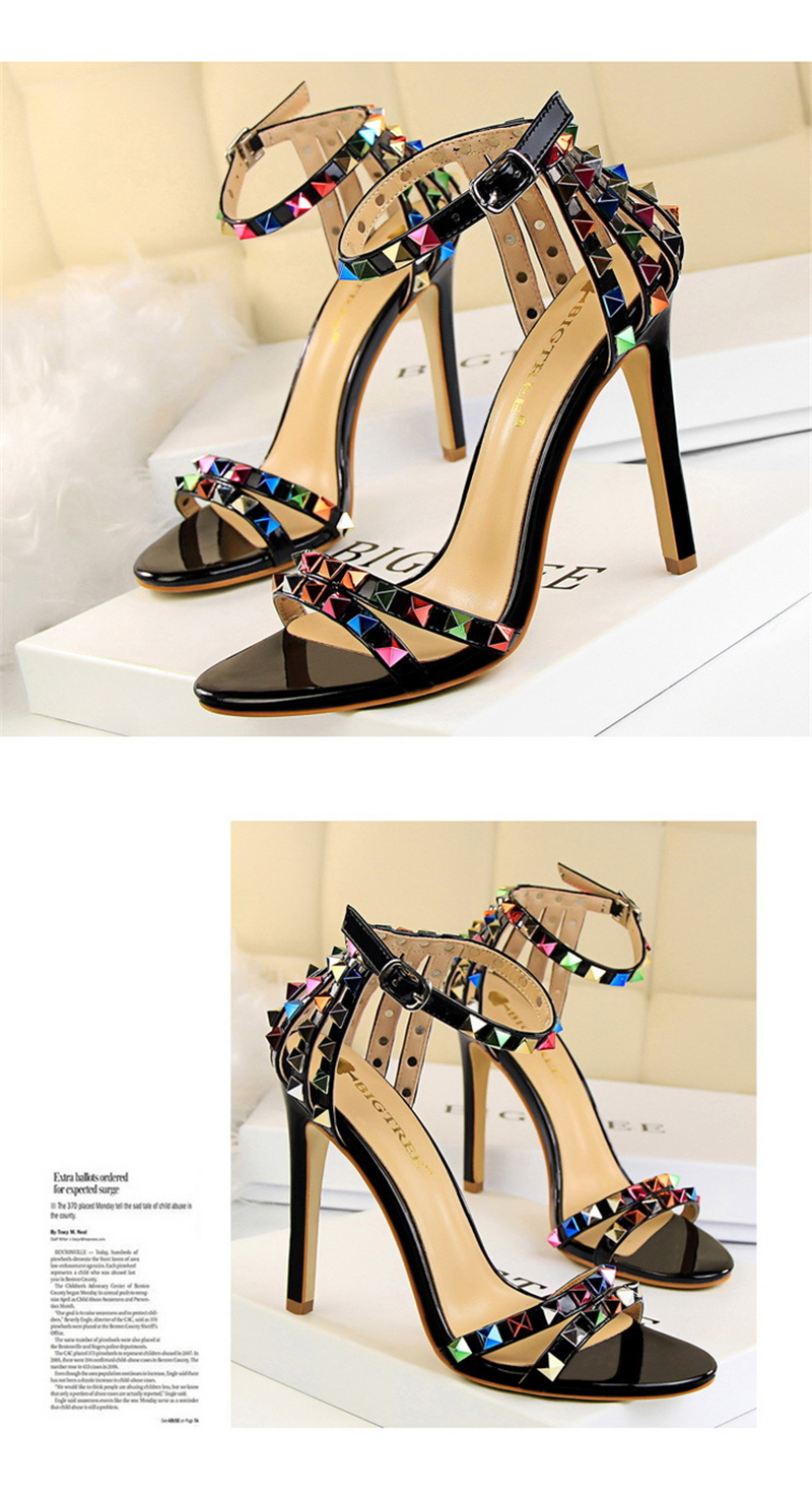 Roman style women's shoes with ultra-high heels and open-toe cut-out coloured rivet sandals