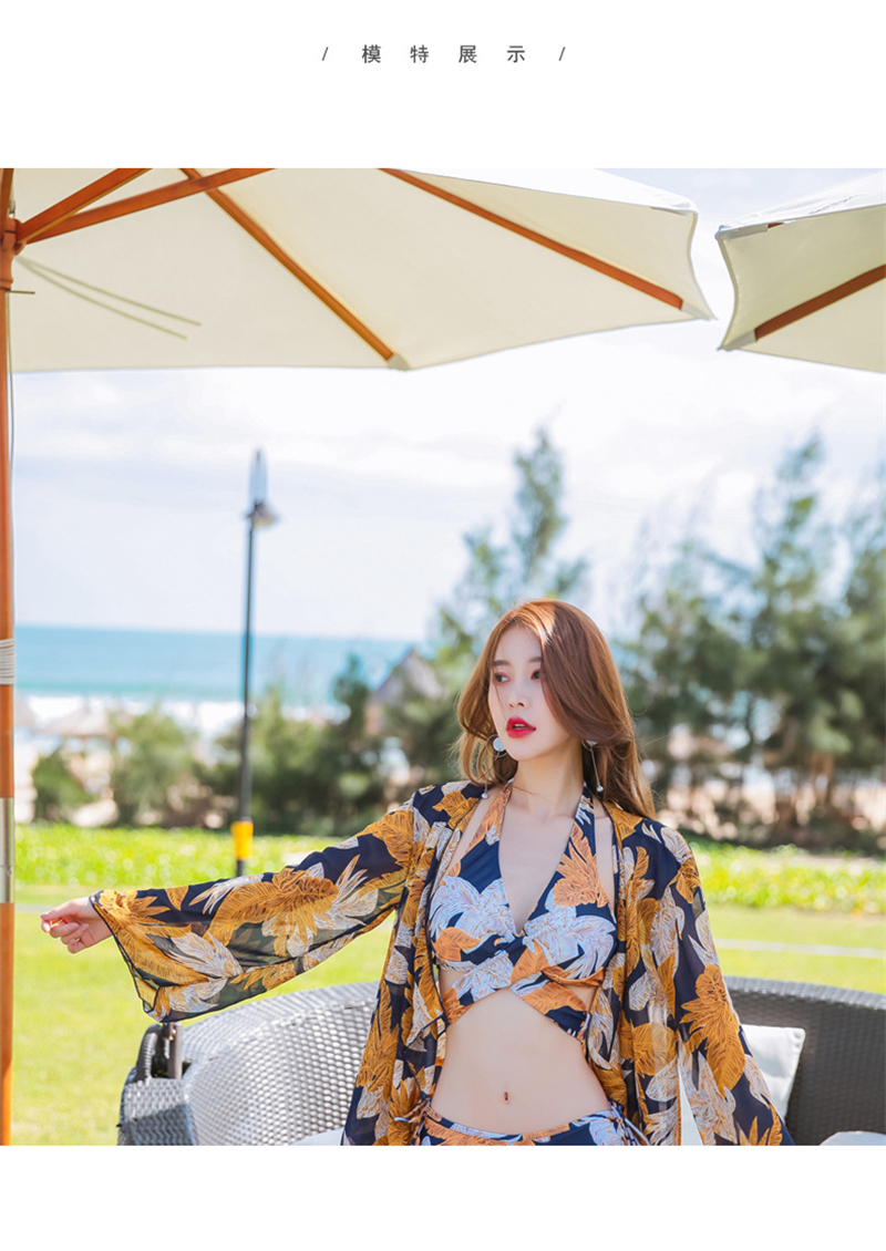 Ms swimsuit New three-piece suite multicolor printing Steel bracket Hot springs