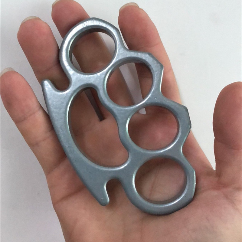 Women&apos;s self-defense tools Essential for outdoor sports Can be used for boxing Brass Knuckles