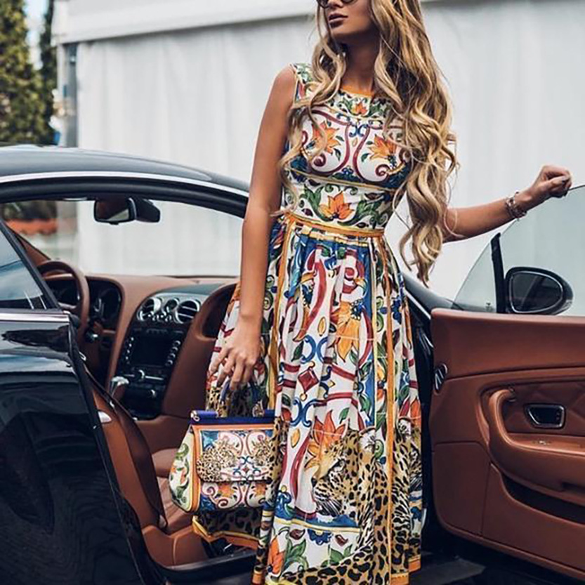 2022 new Africa Europe and The United States cross-border explosive women's dress trade printing Bohemian summer skirt 3 color female skirt    Unit weight 0.25kg  Product volume 32cm * 28cm * 1cm  Com