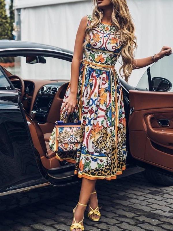 2022 new Africa Europe and The United States cross-border explosive women's dress trade printing Bohemian summer skirt 3 color female skirt    Unit weight 0.25kg  Product volume 32cm * 28cm * 1cm  Com
