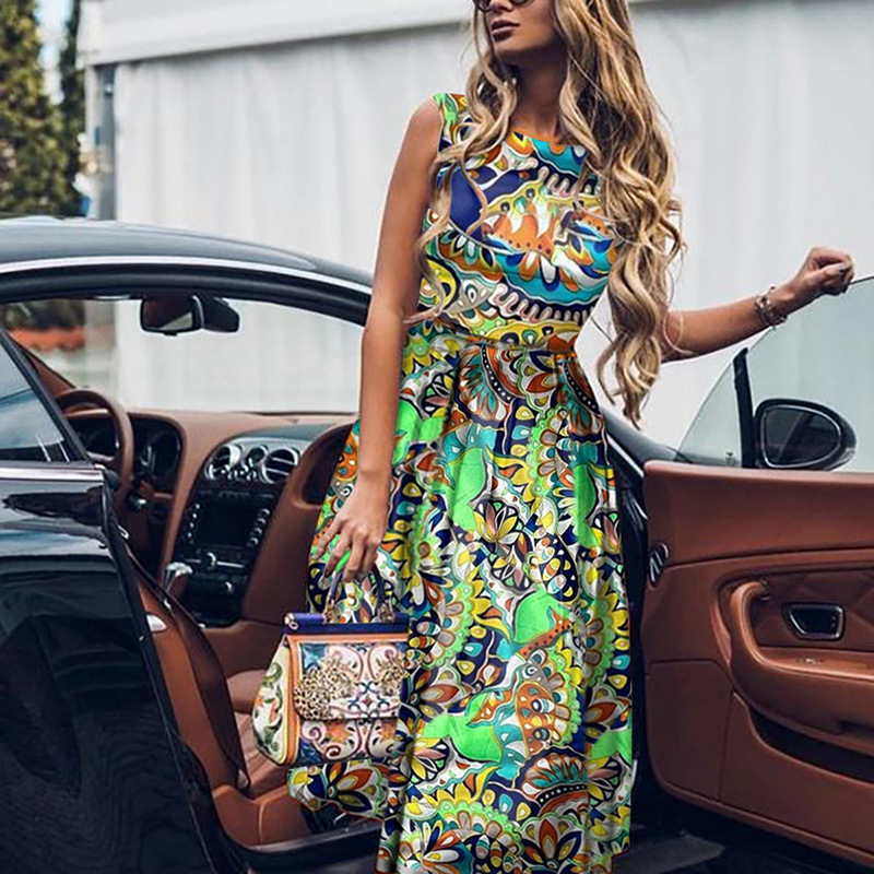 2022 new Africa Europe and The United States cross-border explosive women's dress trade printing Bohemian summer skirt 3 color female skirt    Unit weight 0.25kg  Product volume 32cm * 28cm * 1cm  Com