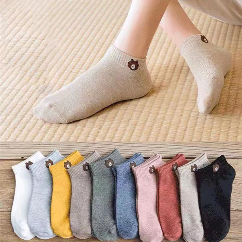 10 pairs Women's colorful socks Girls cute bear hosiery Students casual athletic socks ladies Breathable polyester socks  Comfort socks athletic socks