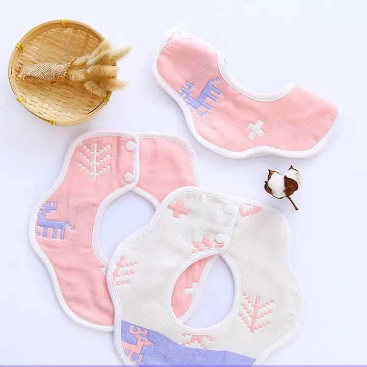 The baby bib  Newborn cotton gauze jacquard cartoon mother-baby products Children's bib