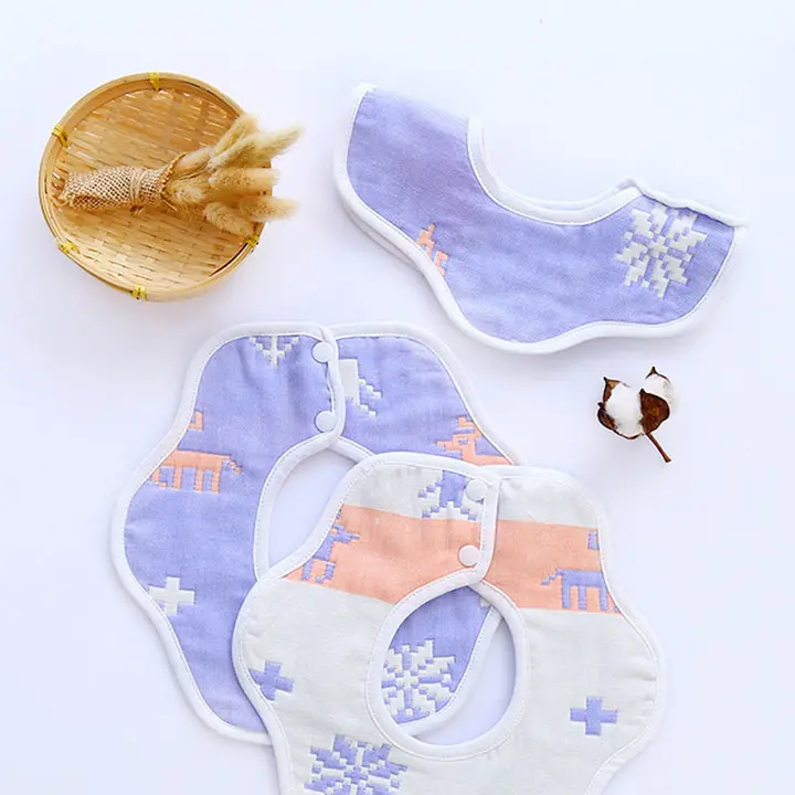 The baby bib  Newborn cotton gauze jacquard cartoon mother-baby products Children's bib