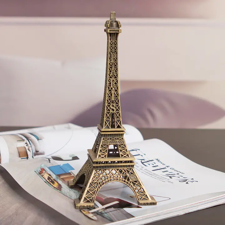 Creative metal decorationsA model of the Eiffel Tower in France Metal work Decorations