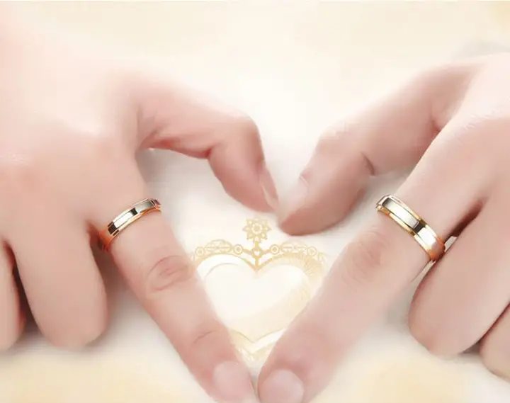 Simple 316 titanium steel ring A wedding ring Suitable for men and women (one only)
