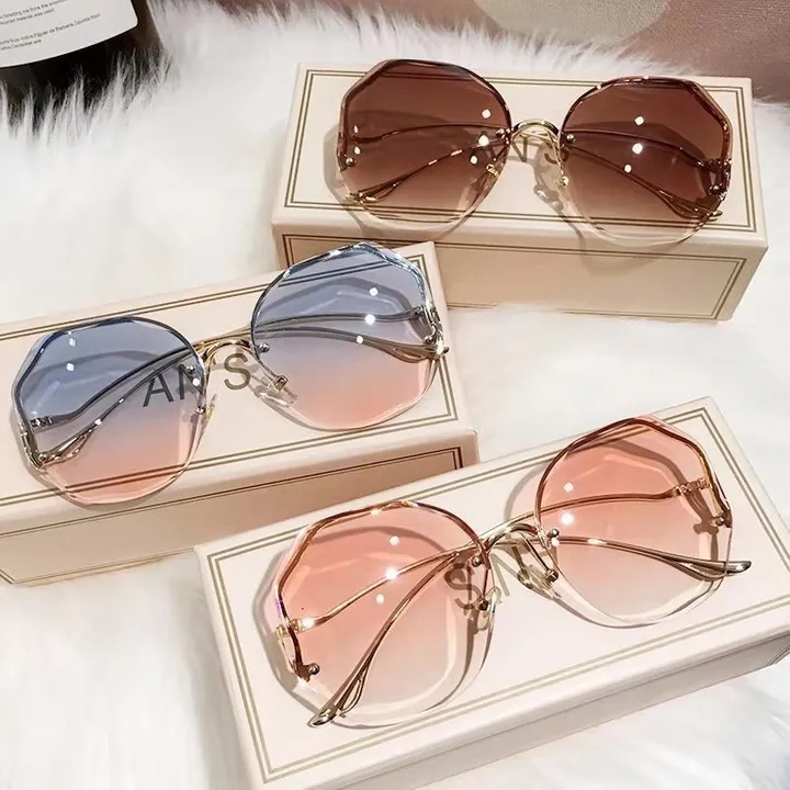 Fashion Tea Gradient Sunglasses Women Ocean Water Cut Trimmed Lens Metal Curved Temples Sun Glasses Female