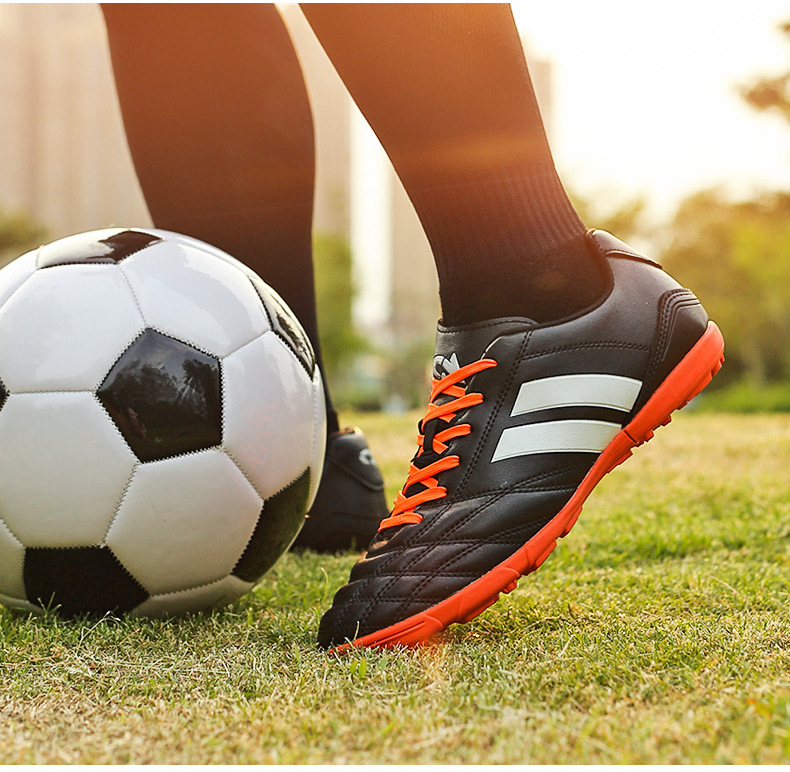 Rhodos Fashion New Children&apos;s Football Shoes Men&apos;s Low Top Long Nail Rubber Grass Shoes Sports Shoes