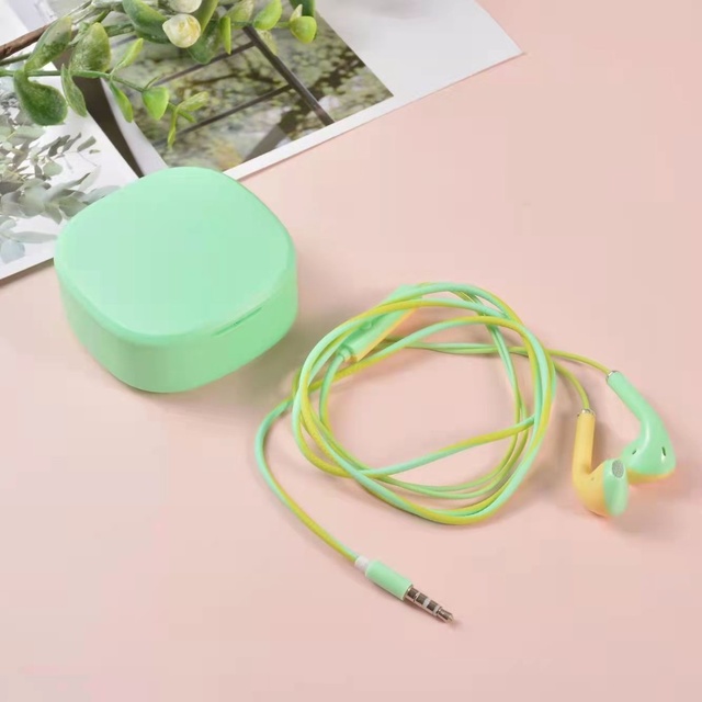 Portable Wired Headphone 3.5mm In-ear Earbuds Earphone Stereo 4 Color Wire Headset With Microphone Earphone Box For Smartphones